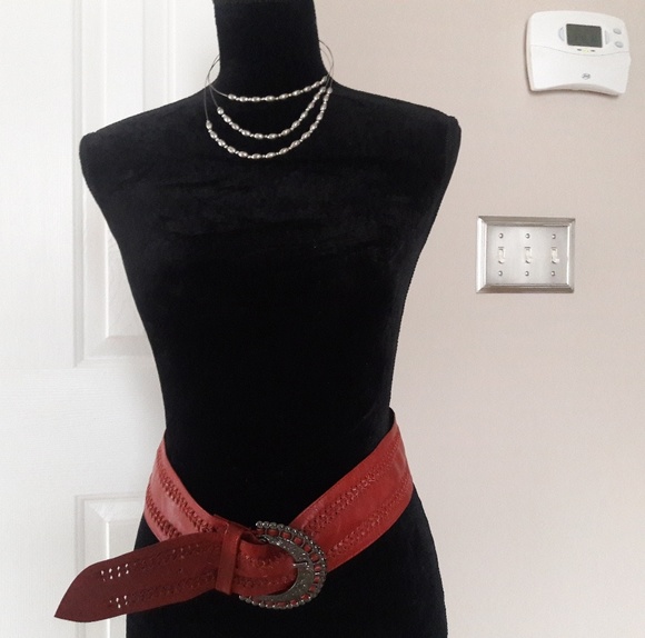 Stylish/Red/ Leather/ Sash Belt - Picture 7 of 8